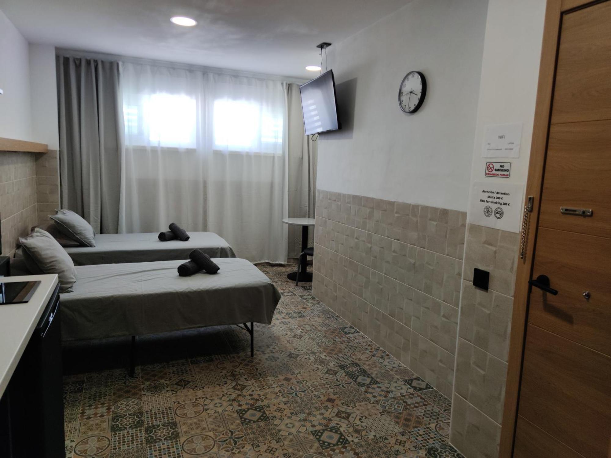 Apartamentos La Ruta 칼페 객실 사진